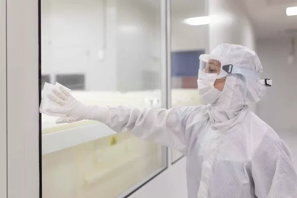 When should you bring in external expertise?